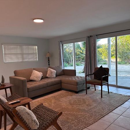 Appartamento Water Front House Turtle Cove Esterno foto