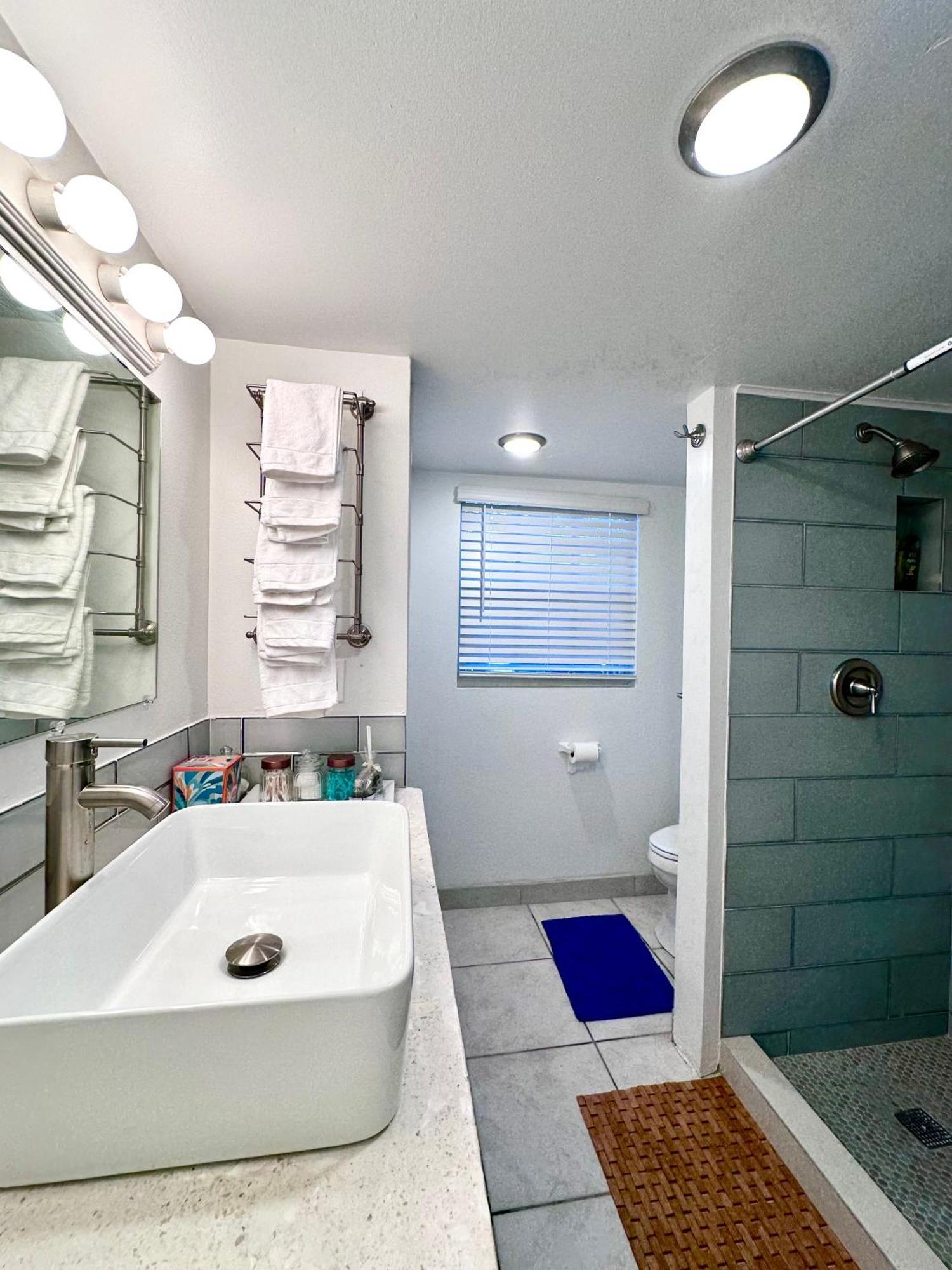 Appartamento Water Front House Turtle Cove Esterno foto