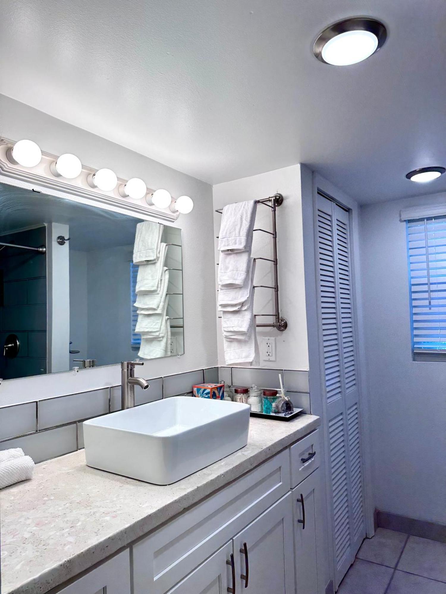 Appartamento Water Front House Turtle Cove Esterno foto